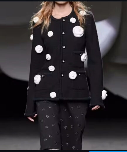 جاكيت شبيه شانيل