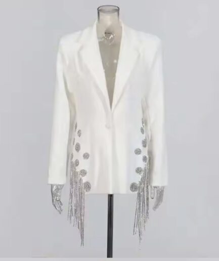 جاكيت ابيض ستراس